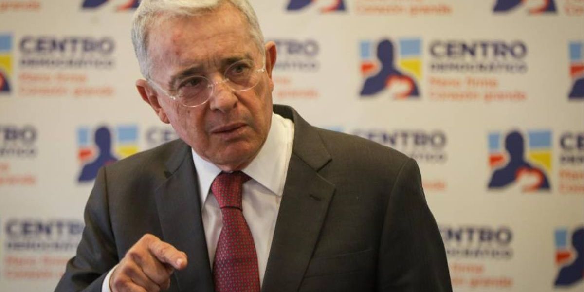 Expresidente Uribe.