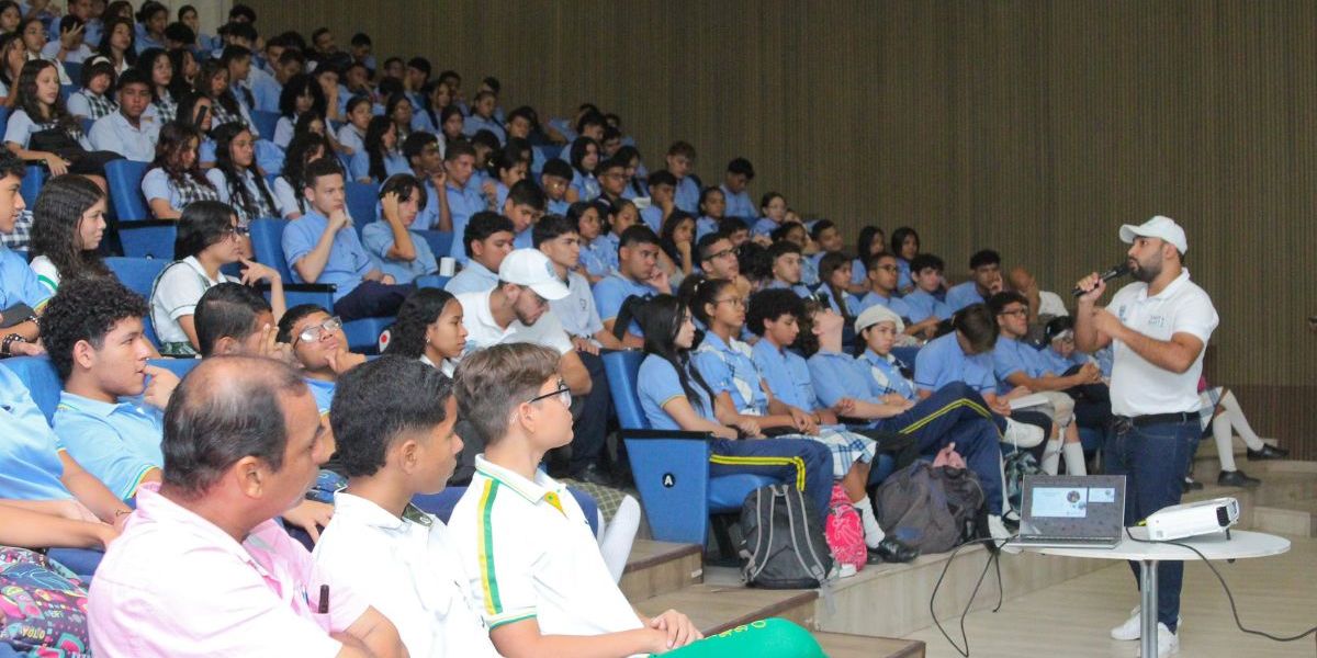 Cortesía Socialización del estatuto juvenil.