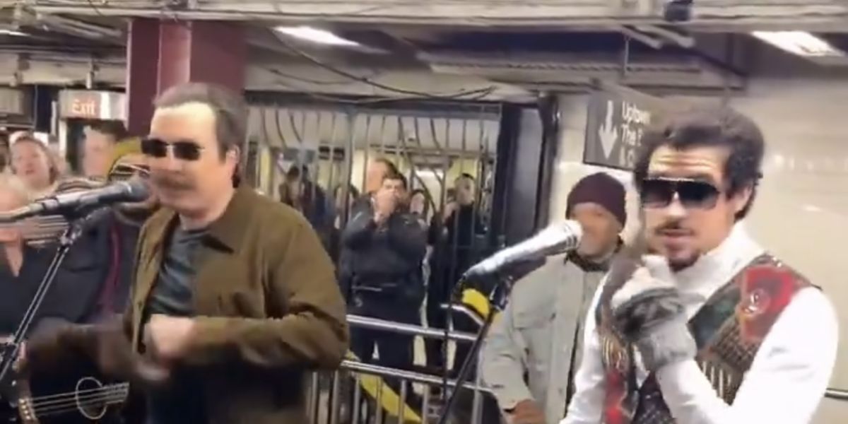 Seguimiento. Bad Bunny y Jimmy Fallon en el metro.