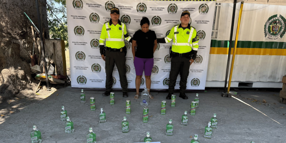 Mujer capturada con licor adulterado