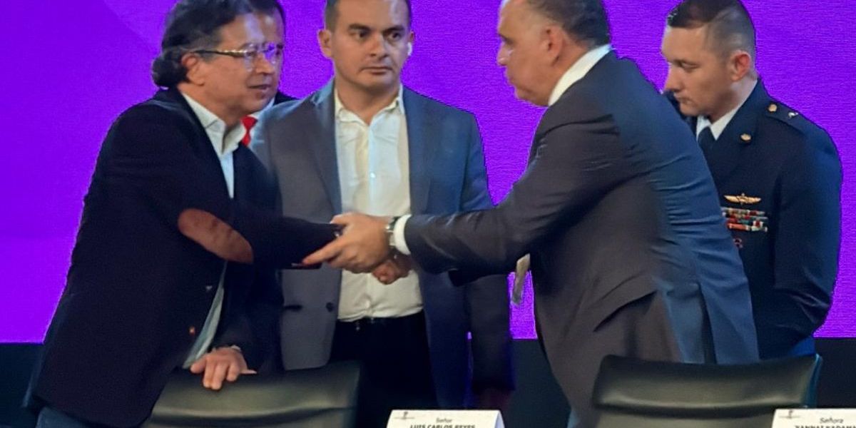Cortesía Presidente Petro y el alcalde Carlos Pinedo.
