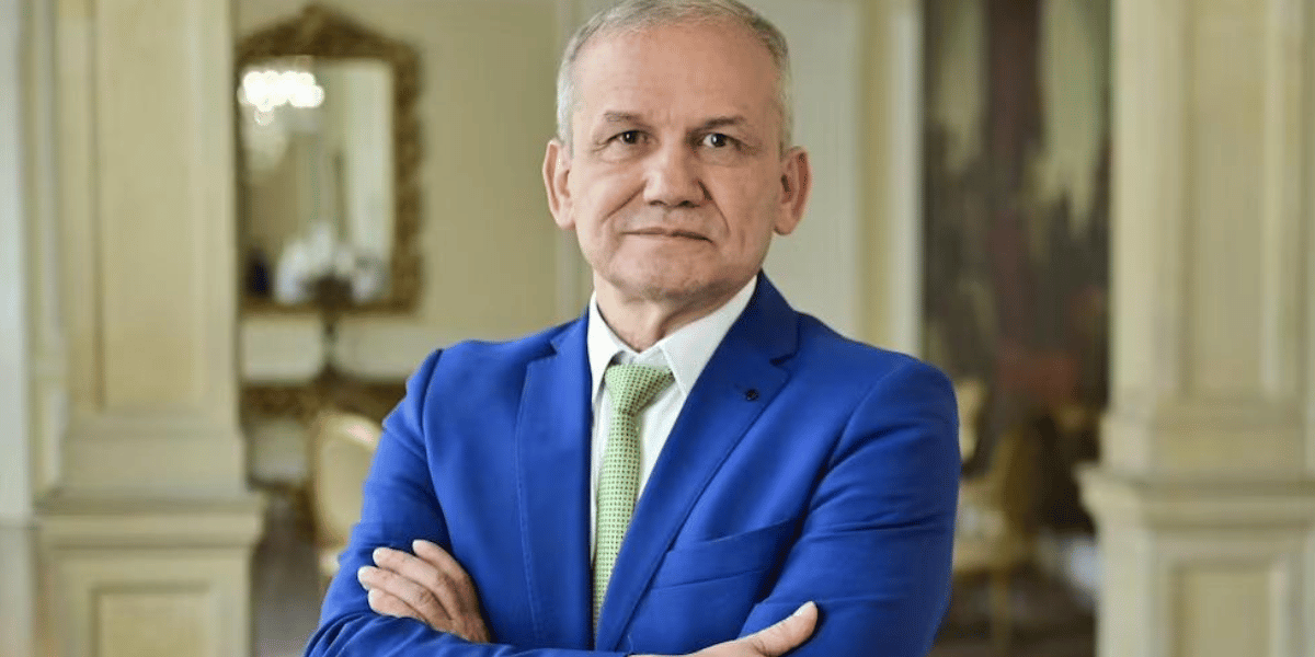 Carlos Ramón González