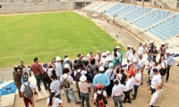 Periodistas de Bogotá acompañaron al alcalde en un recorrido por los escenarios deportivos.