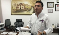 Contralor departamental, Ricardo Salinas