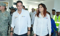El vicepresidente Germán Vargas Lleras en compañía de la gobernadora Rosa Cotes de Zúñiga.