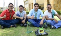 El grupo Magtrónica está conformado por los destacados estudiantes del programa de Ingeniería Electrónica Antonio Martinez, Miguel Polo, Ricardo Pupo y Daniel Cabas. 