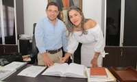 El Alcalde Martínez fue el encargado de posesionar a Ana María Muelle como nueva Procuradora Regional del Magdalena.