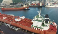 Un total de 22,250 toneladas fueron cargadas en los dos buques en 100 horas de operación.
