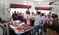 La Alcaldía y la Policía están verificando los expendios de carne. 