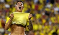 James Rodríguez celebrando el golazo de la noche.