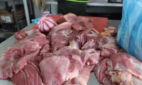 Las autoridades sanitarias recomiendan comprar la carne en sitios reconocidos. 