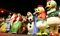 'Pequis y sus payasas' hicieron vivir el espíritu navideño en 9 mil niños de la ciudad.