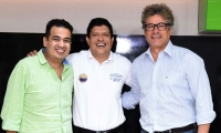 El gerente de Telecaribe,Juan Manuel Buelvas; el rector de la Unimag,Pablo Vera Salazar y el actor Yuldor Gutiérrez.