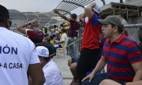 Alcalde Rafael Martínez, presenciando el partido del Unión.