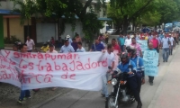 Los conductores en huelga han realizado marchas pacíficas por diferentes sectores de Santa Marta.