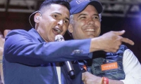 Iván Duque cantó junto a Jorge Celedón.