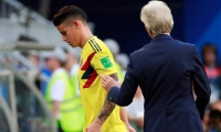 James Rodríguez, cuando salió lesionado ante Senegal.