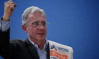 Senador Álvaro Uribe Velez.