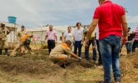 Desde el mes de marzo quince reclusos iniciaron trabajos para la construcción de una huerta carcelaria sembrando hierbas y frutas.