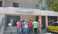 Exteriores de Cootransibo, empresa que habría aumentado excesivamente el costo de los seguros para taxis.