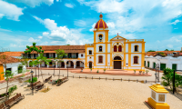 Vista de la plaza central de Mompox.