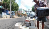 LA APP BUSCA SOLUCIONAR LA PROBLEMÁTICA DE AGUA POTABLE QUE VIVE SANTA MARTA. / ARCHIVO