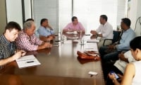 La reunión fue presidida por el gerente de Electricaribe, David de Marchena, y el presidente de Asbama, José Francisco Zúñiga.