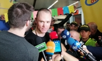 Chris Froome en su llegada a Medellín.