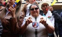 Sor-presa, la monja de la manifestación a favor de Uribe.