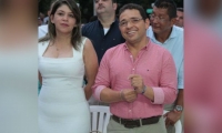 Rafael Martínez y la alcaldesa electa Virna Johnson