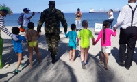 Niños pacientes oncológicos viajaron de Villavicencio a Santa Marta a conocer el mar