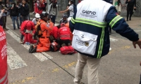 Al joven lo tuvieron que reanimar en la calle.