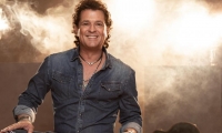 Carlos Vives.