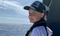 Greta Thunberg, a bordo del barco que la traslada a Portugal