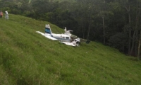 Así quedó la avioneta tras el accidente.
