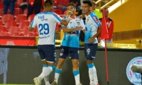 Teófilo Gutiérrez, Fabián Sambueza y Luis Díaz, celebrando el empate.