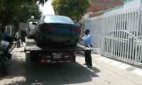 Hombre pide respuestas de los daños que sufrió su vehículo mientras se encontraba en los Patios