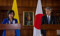 La Viceministra Luz Stella Jara y el embajador de Japón en Colombia, Keiichiro Morishita.