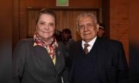 Clara López y Carlos Romero.