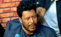 El nuevo corte de cabello de René Higuita.