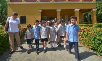 Niños visitando la Quinta de San Pedro Alejandrino.