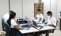 Parte del equipo que se encargó de digitalizar años de historia académica.