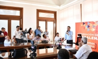 El gobernador del Magdalena, Carlos Caicedo, hizo el anuncio en una rueda de prensa. 