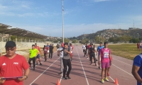 Más de 250 ciudadanos de diferentes regiones del país se dieron cita en la cancha de fútbol de la Alma Mater.