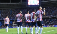 Con goles de su figura, Junior se estrenó con triunfo. 