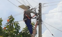 Air-e avanza en mejoras eléctricas en El Retén, Aracataca y Zona Bananera.