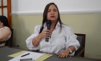 La diputada volvió a criticar al gobernador por la actualidad de los hospitales del Magdalena.