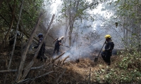 Desde la tarde del martes se presenta el incendio.