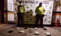 Marihuana incautada en el camión de encomiendas.