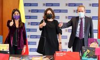 La entrega se dio gracias al apoyo de Fundalectura, la Fundación Empresarios por la Educación y el aporte binacional entre Colombia y Canadá.